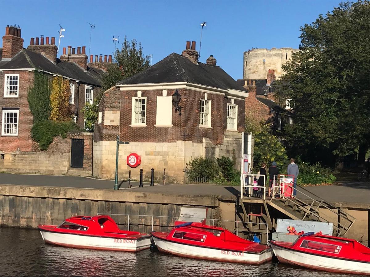יורק The Davey Tower, Medieval Riverside House מראה חיצוני תמונה